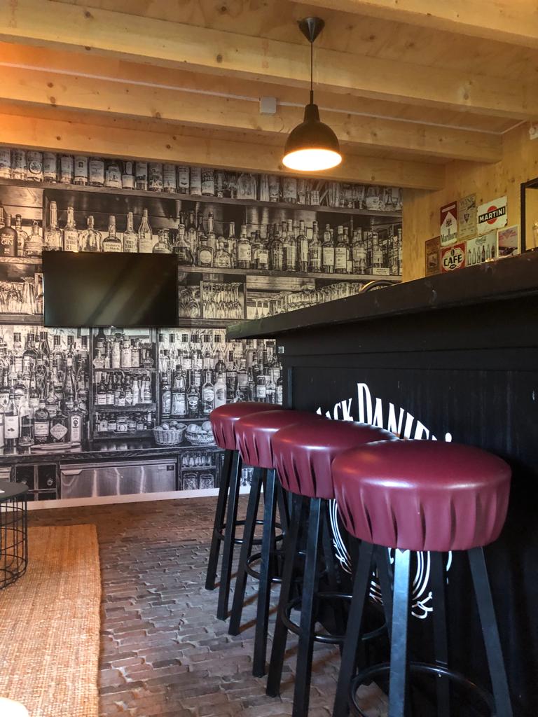 Bed and Breakfast De BorrelBar